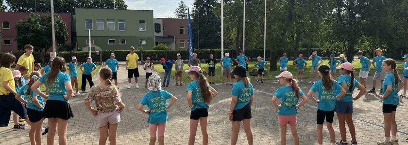 Aizvadītas četras Oveselība un SIA Brightness organizētas bērnu diennakts vasaras nometnes “Vesels. Aktīvs. Priecīgs”